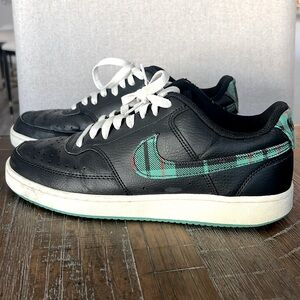 Nike Court Vision Men Low SE Plaid Size 9